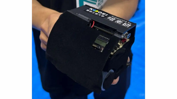 【製品活用事例】赤外線吸収シートファインシャット極XXでロボット相撲に「ステルス」革命を! 東京工芸大学の挑戦に密着